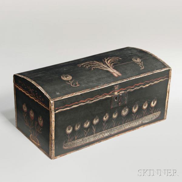 Paint-decorated Poplar Trunk